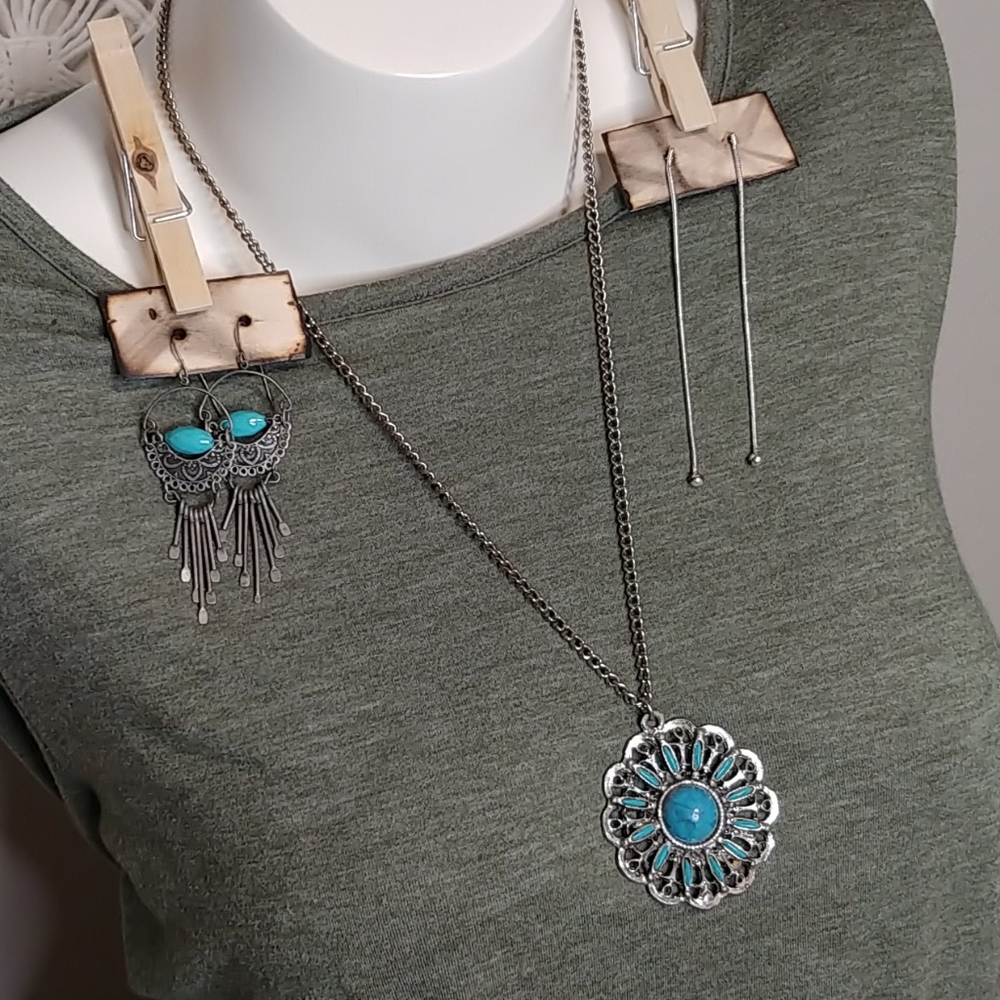✔3 piece jewelry set (turquoise and silver)